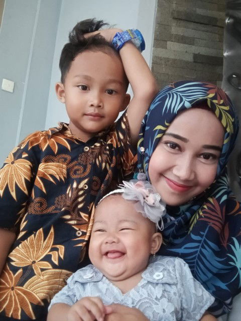 Alviani Dewi profile icon