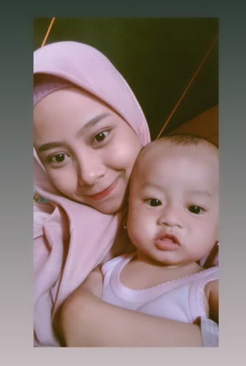 Yantti Sari profile icon