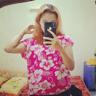 Riza Arianti profile icon