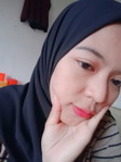 Ukhty Indah profile icon