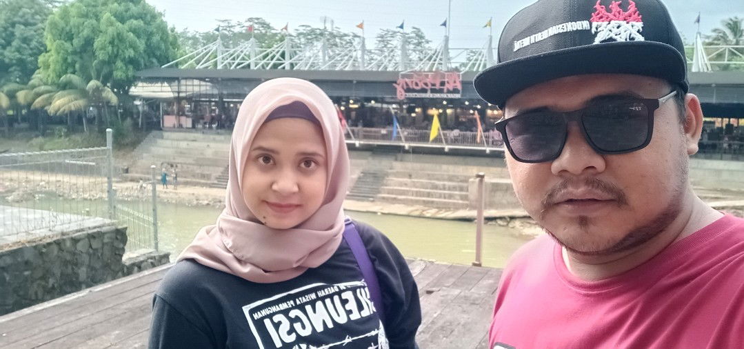 Dhewi Anggraini profile icon