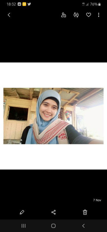 elvia nesa Utami profile icon