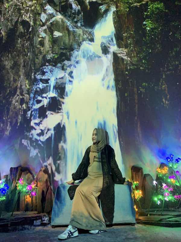 putri farah a profile icon