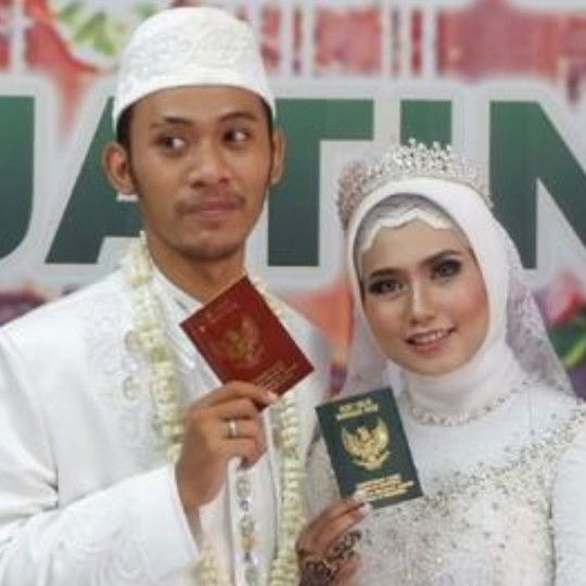 febri damayanti profile icon