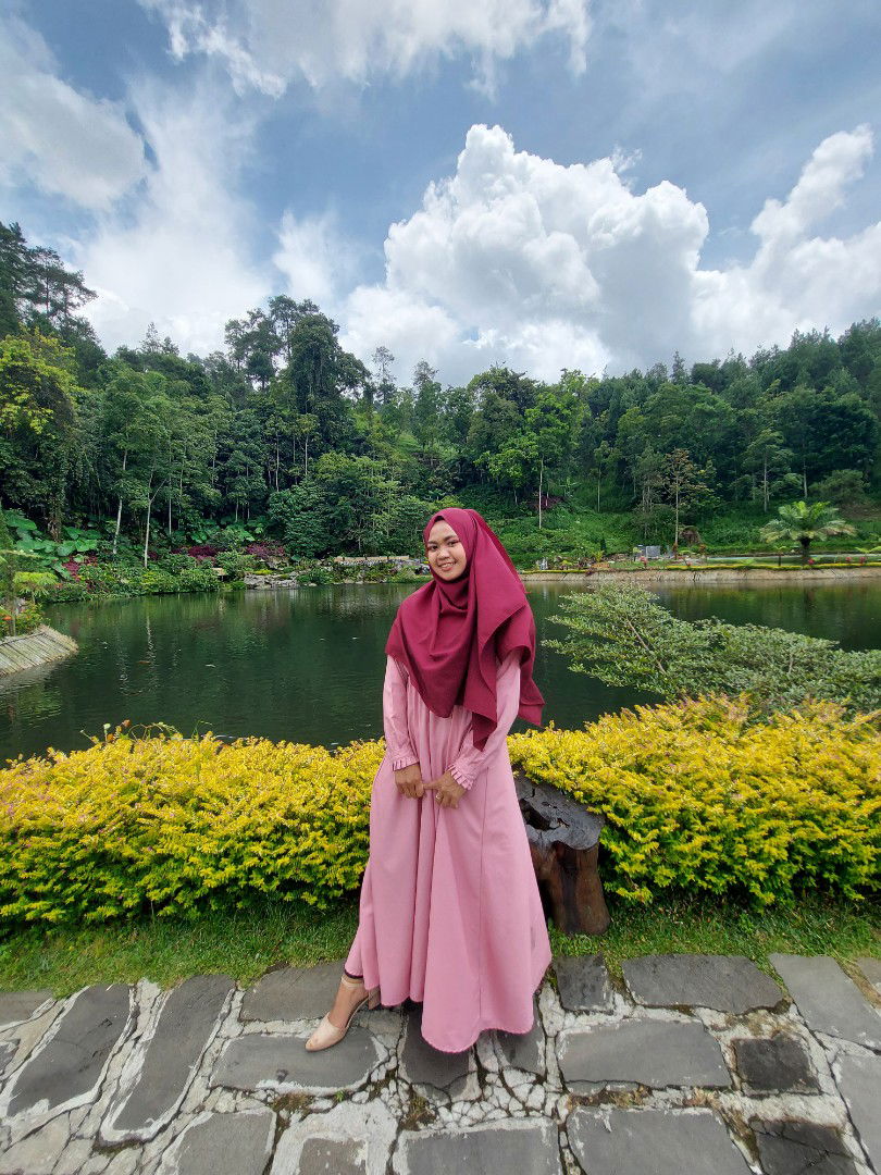 Wahyuni Sri Lestari profile icon