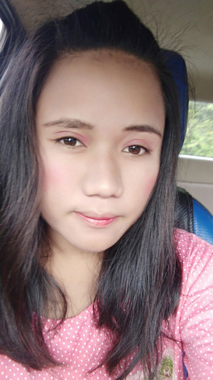 นาแก้ว สีดํา profile icon