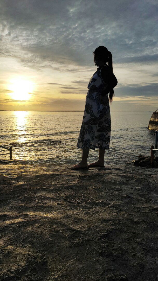 momz delle profile icon