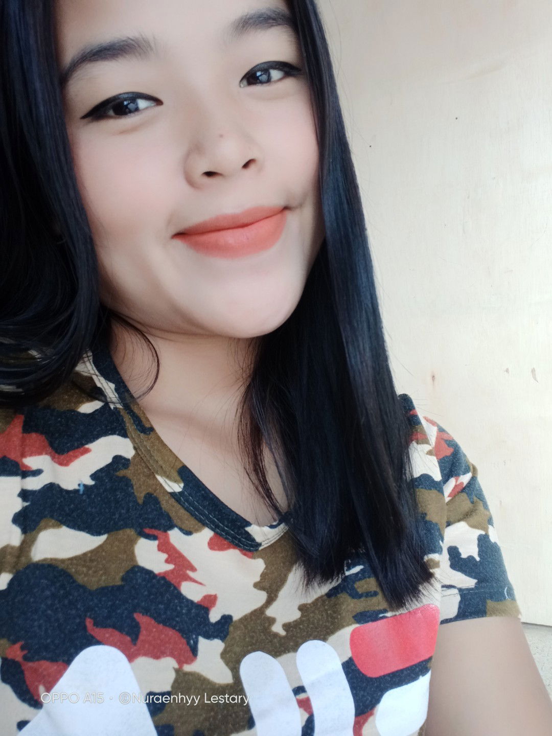 Nuraenhyy Lestari profile icon