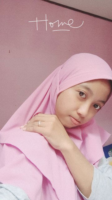 Tri Soeratmi profile icon