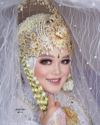 entin sofa sofiana profile icon