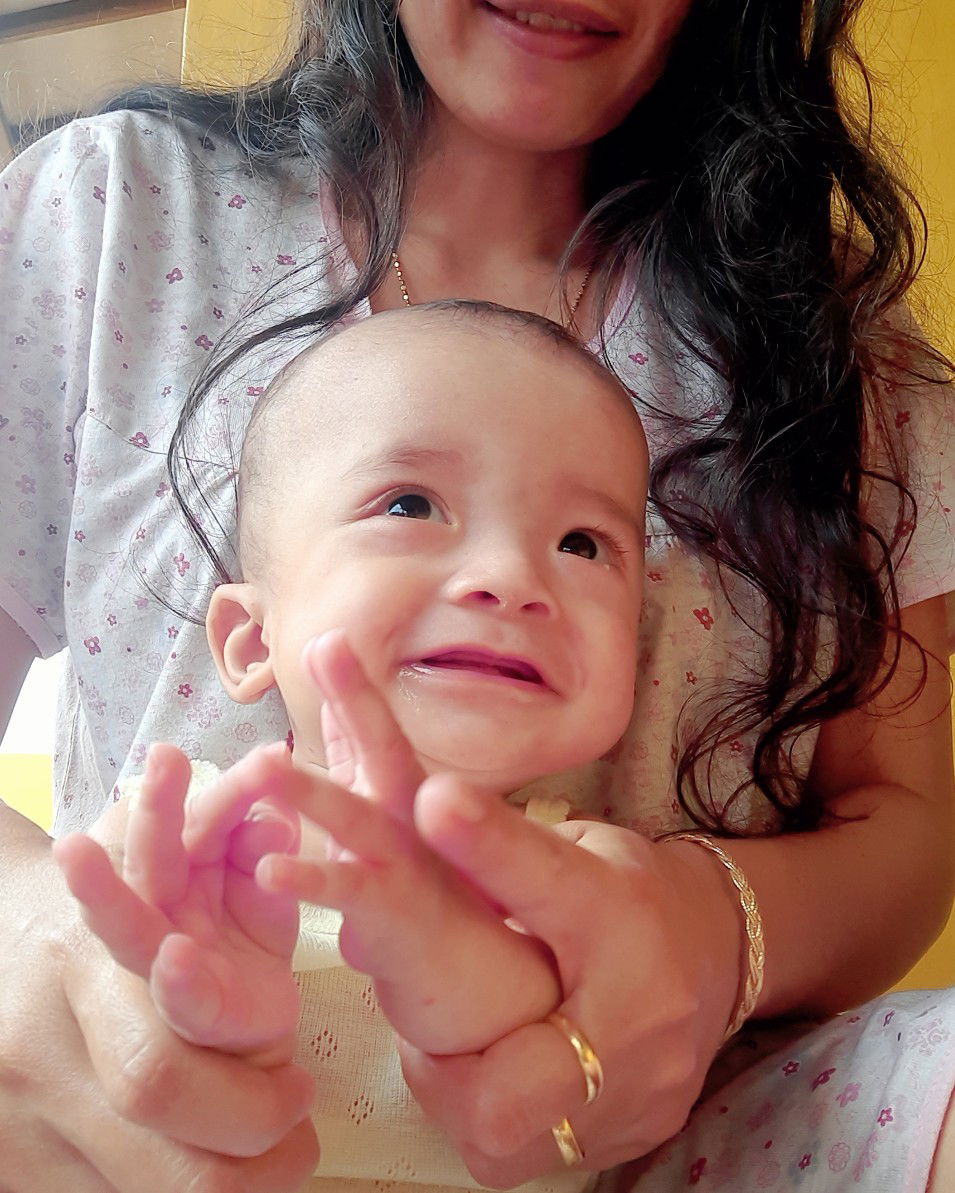 Suhartini Prahir profile icon