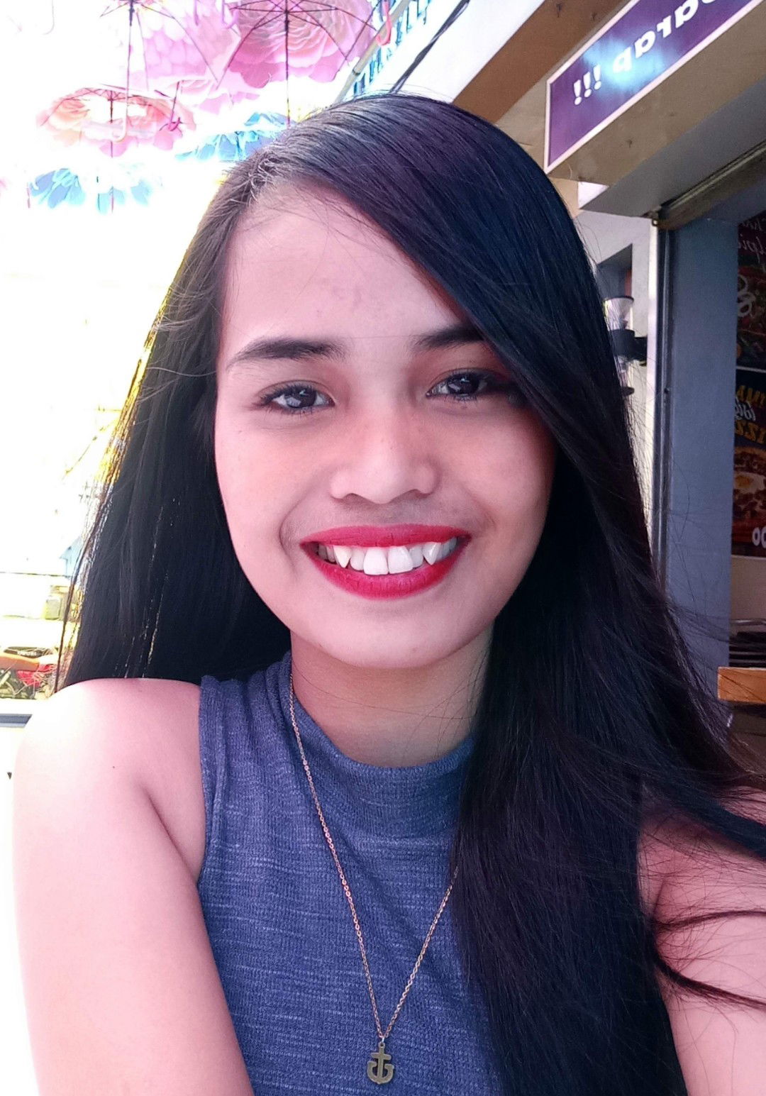 Maria Joana Flores profile icon