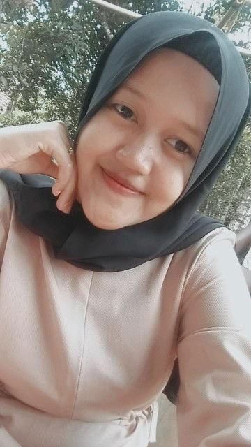 Erna sari profile icon