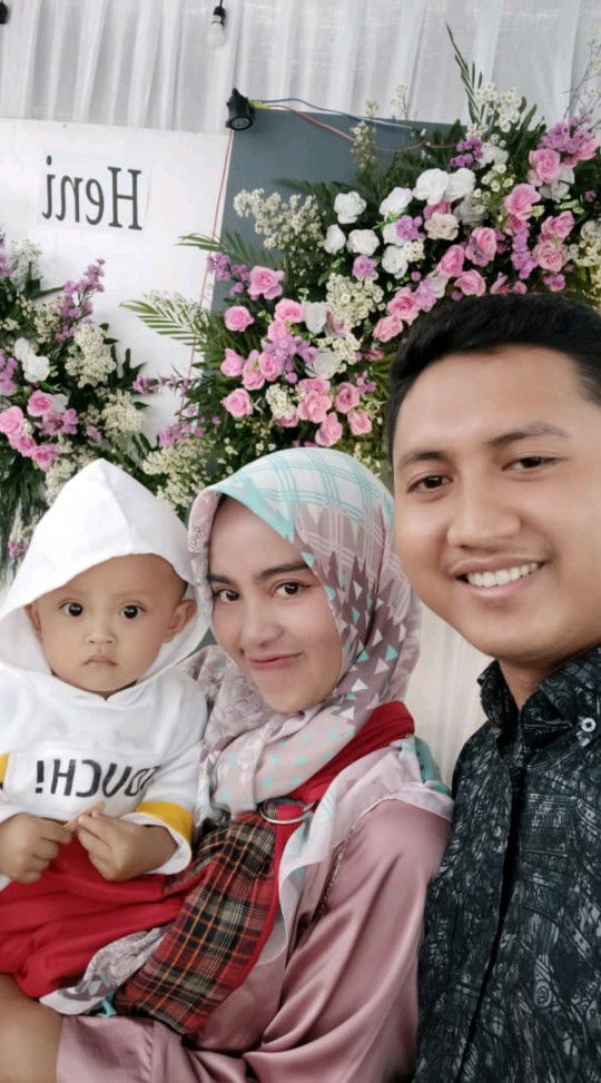 Ria Indriani profile icon