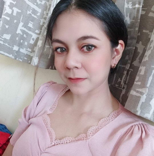 AomSin Chuthathip profile icon