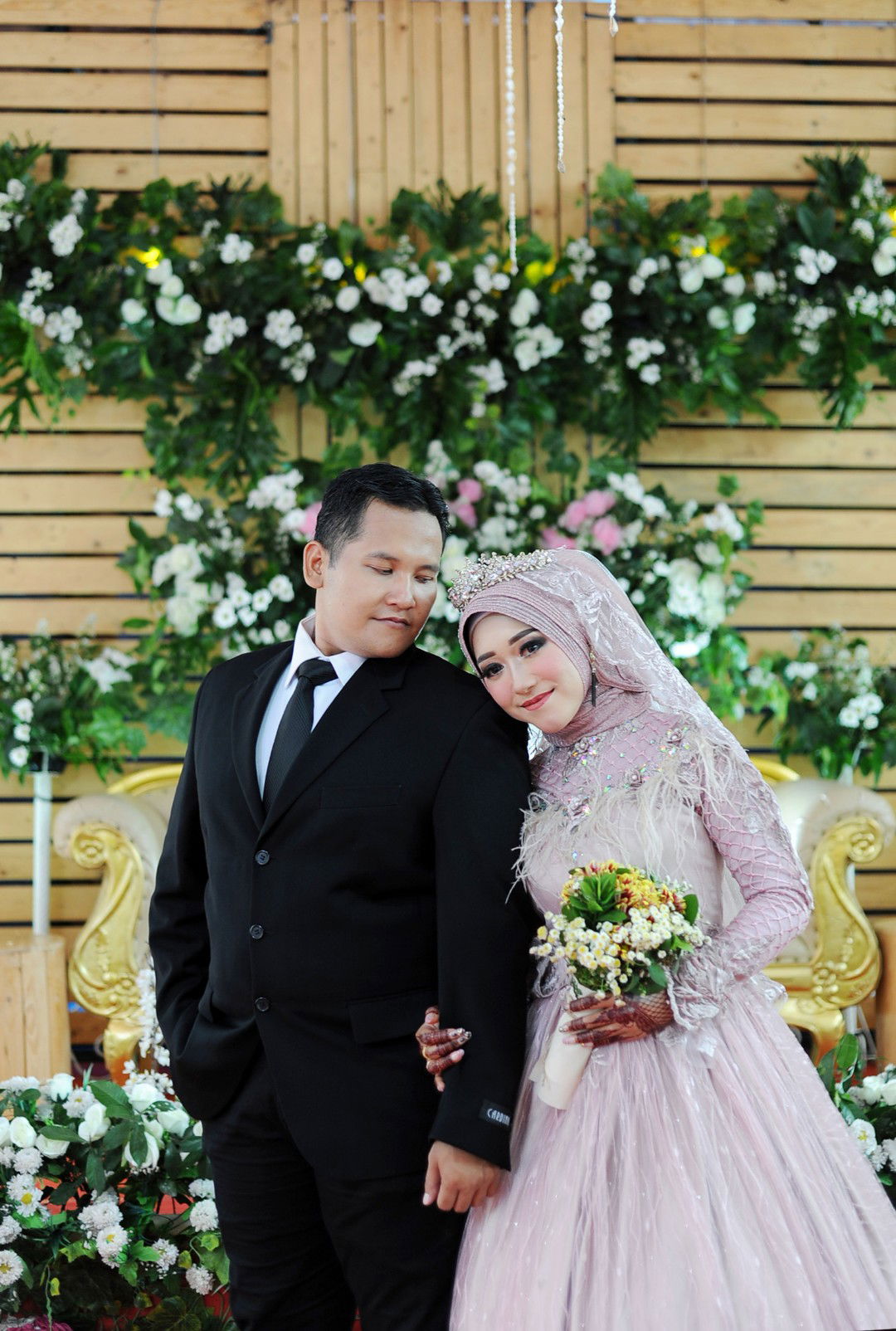 nur khayatun profile icon