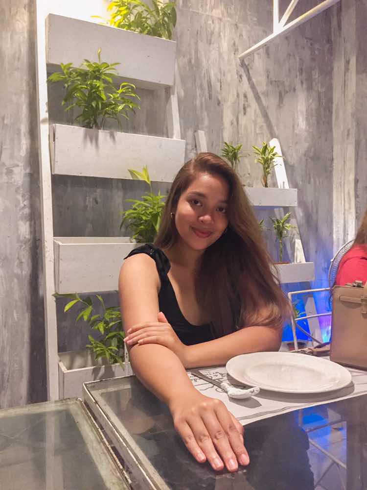 Vyle Marie Sumalinog profile icon