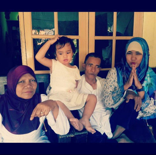 Terima kasih untuk Ibu dan Bapak