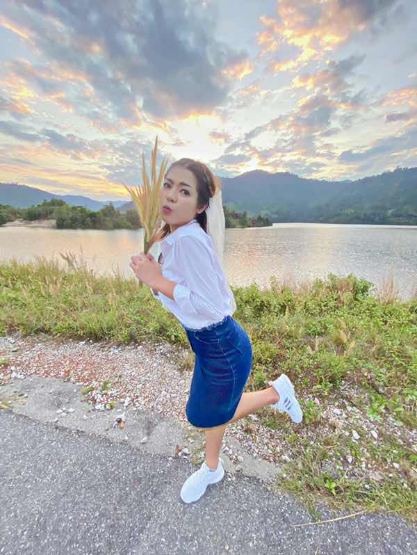 รถเมล์ ปู๊น ปู๊น profile icon