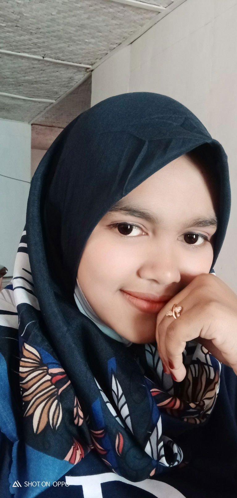 endah setiasih42 profile icon