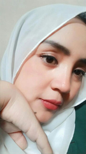 Dini Nurhayani profile icon