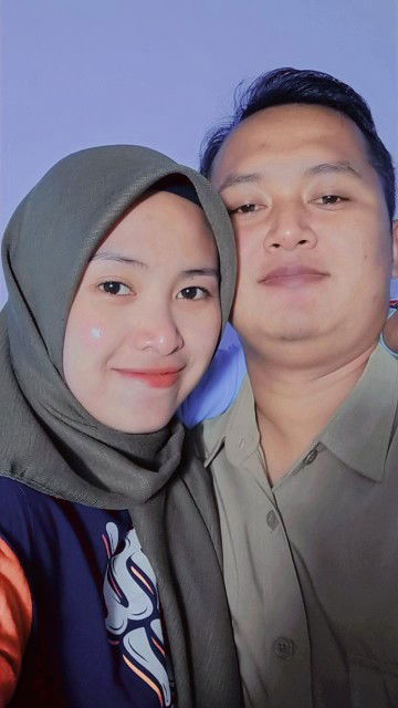 Lona Fira profile icon