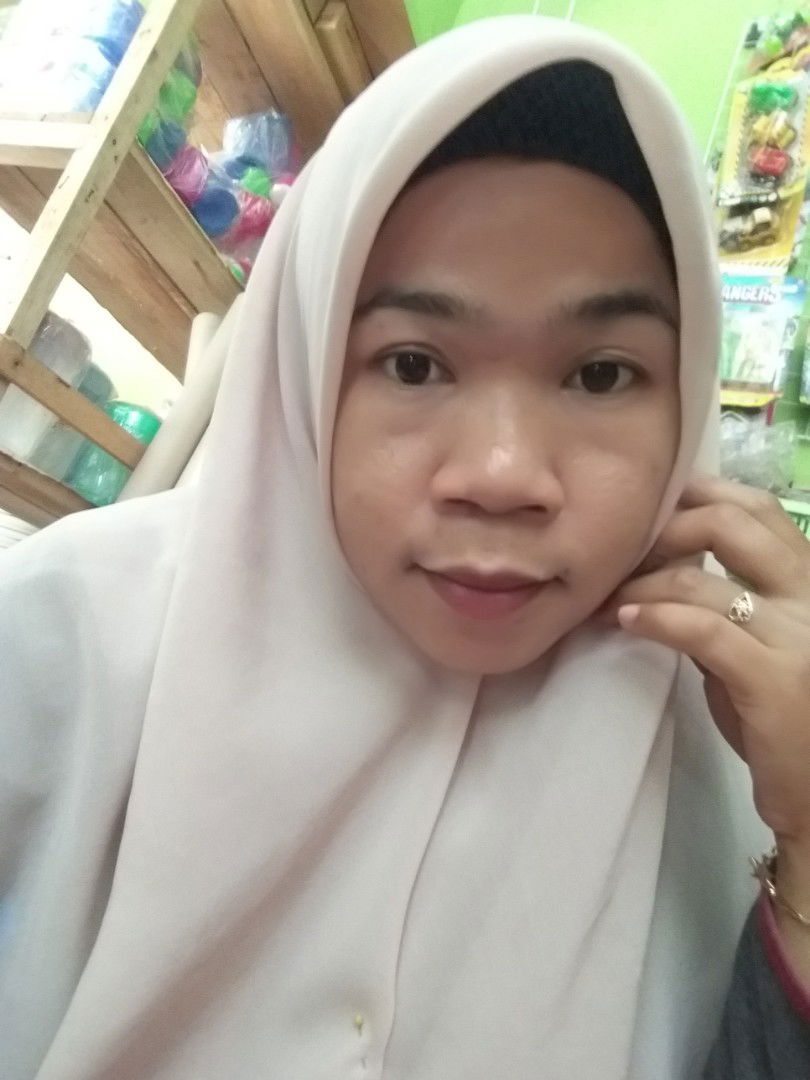 Nur Latifah profile icon