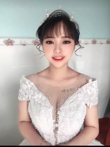 Ly Huynh profile icon