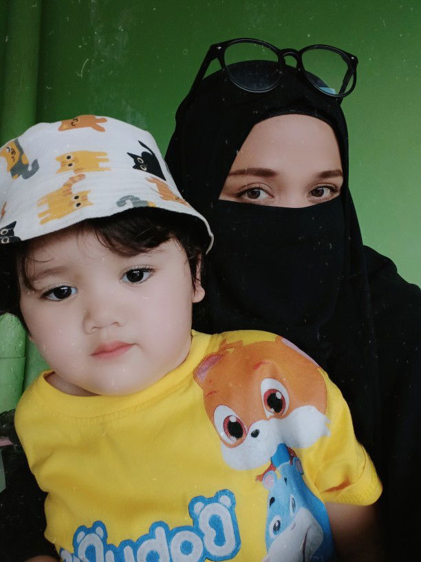 Riny febri profile icon