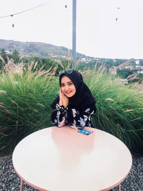 aprily nurul profile icon