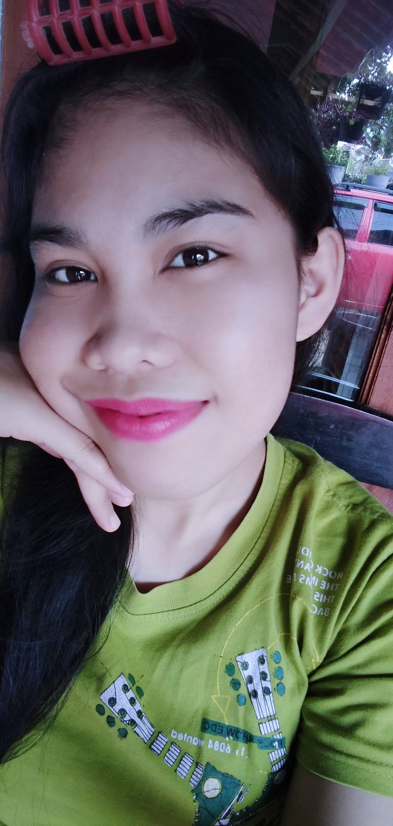 susi sutiyani profile icon