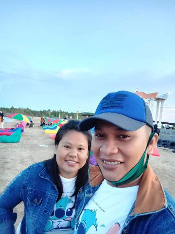 Lasria Lubis profile icon