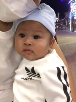 พ' พลอย profile icon