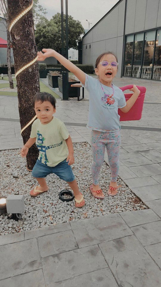 Emmymy Azmi profile icon