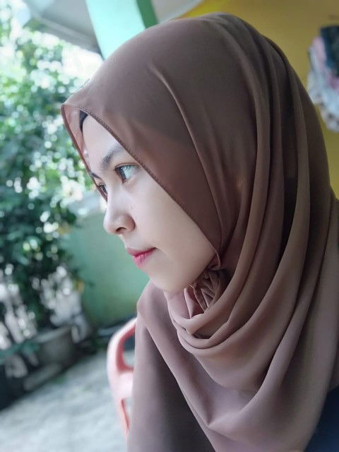 gina santika profile icon