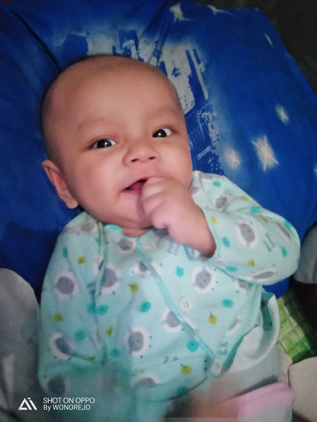 momy ezaa profile icon