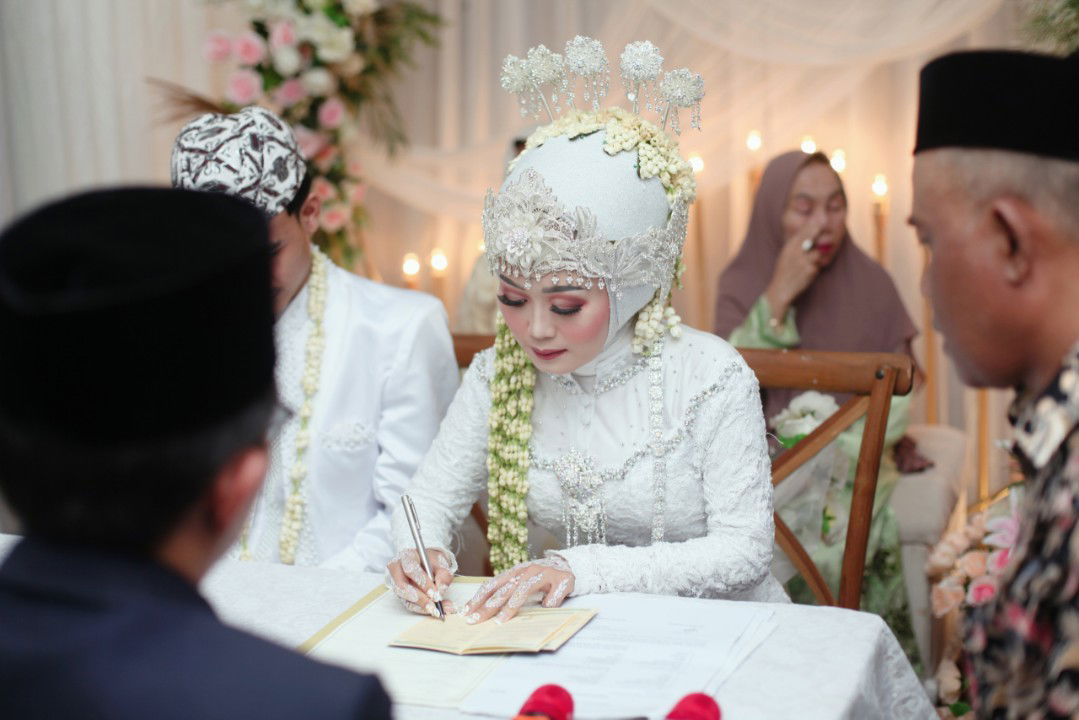 Sri Ratna Fatimah profile icon