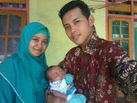 Reni Suhardi profile icon