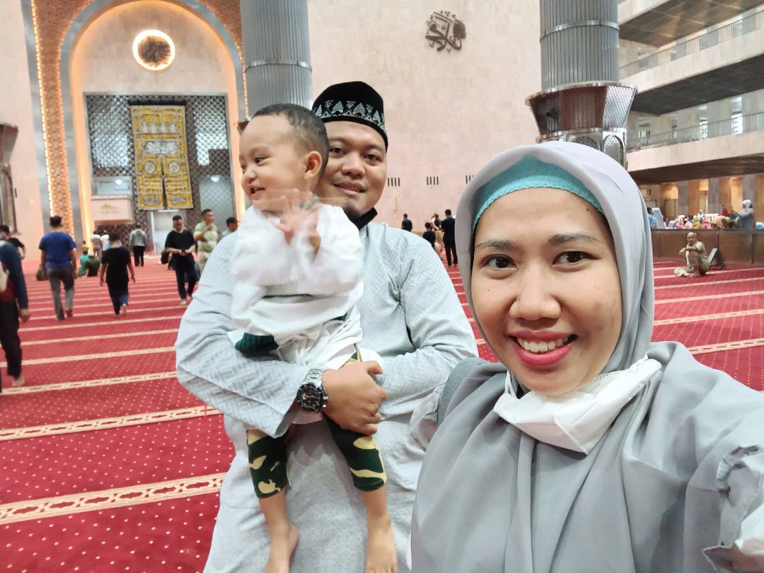 KAUTSARI ANGGUN KARISMA profile icon