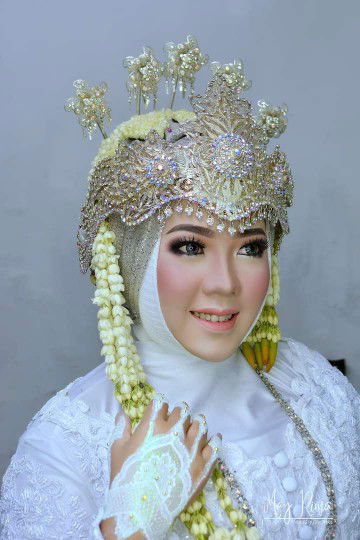 Ria Purnama S profile icon