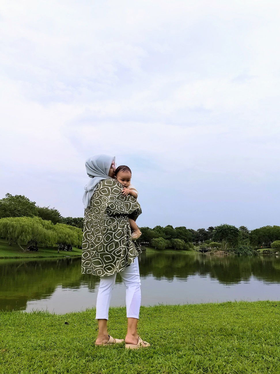 Nur Nazura profile icon