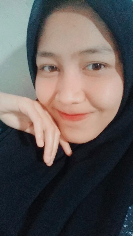 Titik Hana Fujiyanti profile icon