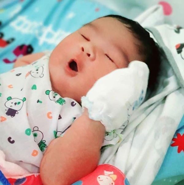 Hellotickky Tik profile icon