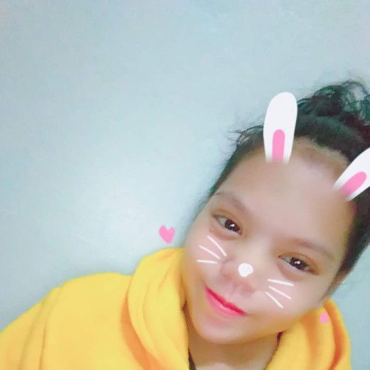 Leslie ann Bueta profile icon