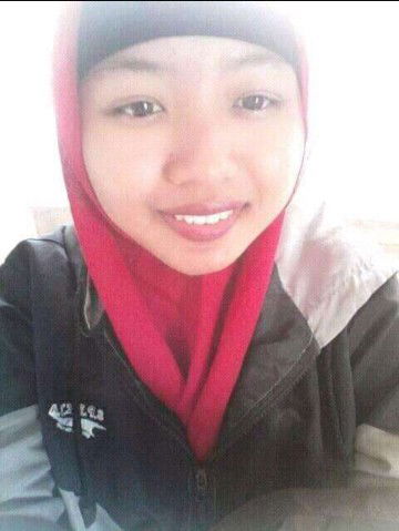 Putri Rosmala profile icon