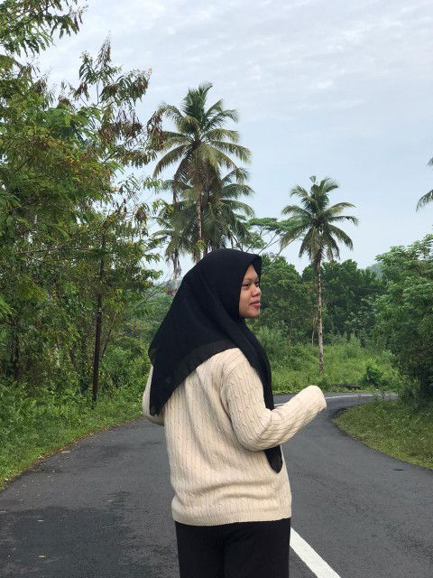 Ami nur fatimah profile icon