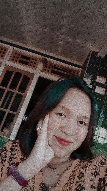 fitri yani profile icon