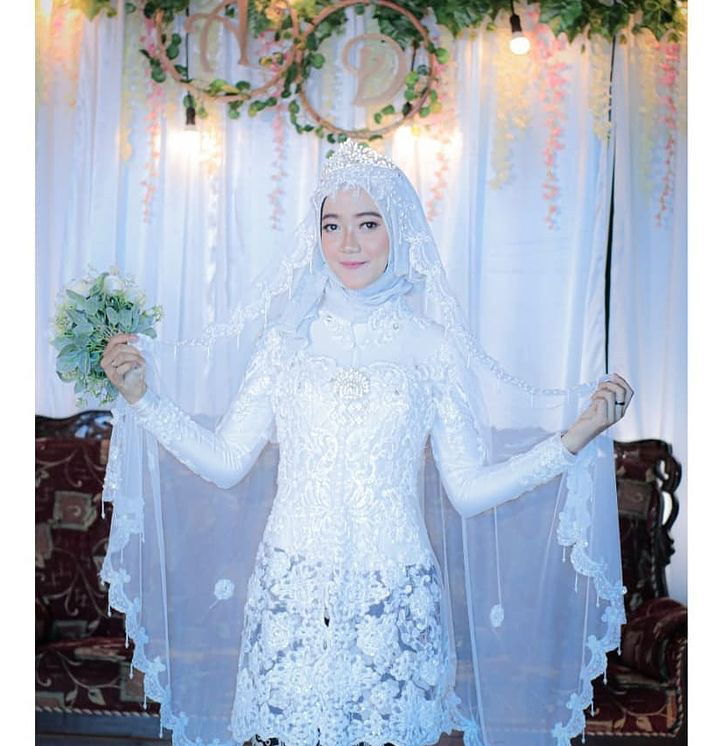 Dewi stya profile icon