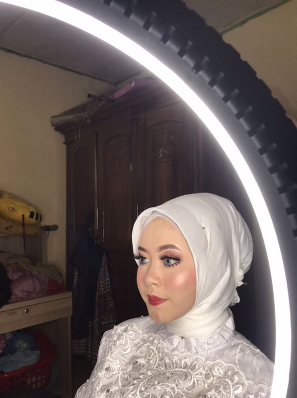 Aprilliya Puji Astuti profile icon