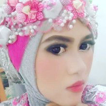 Laura Nuroctavia profile icon